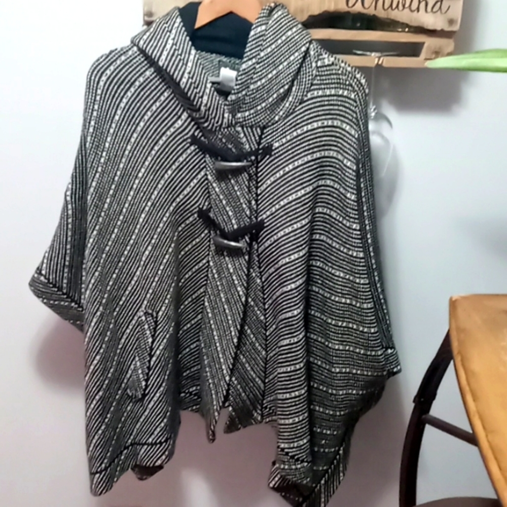 Forever 21 shawl coat